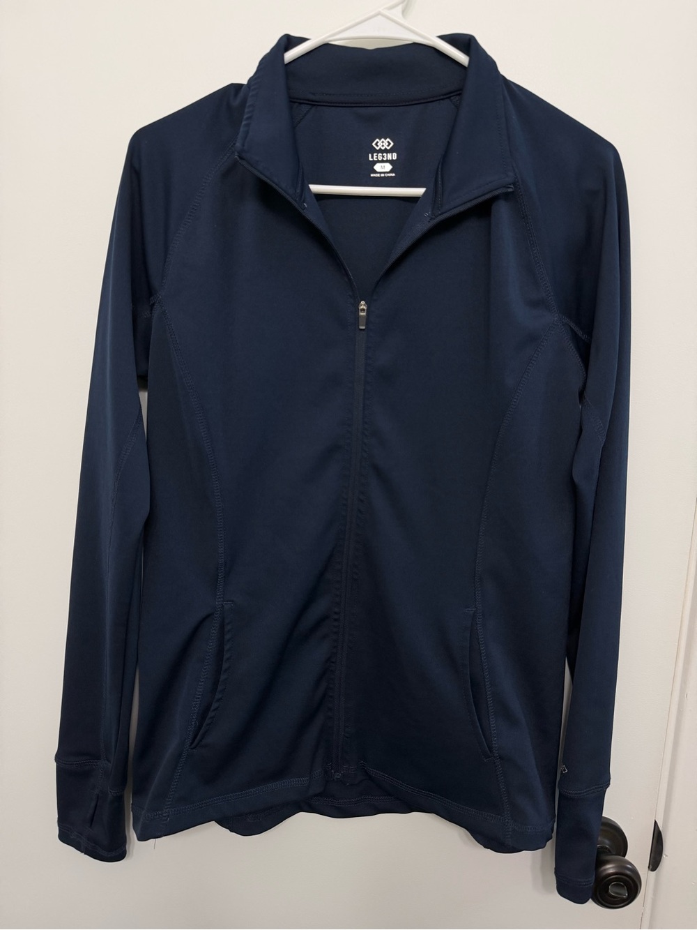 Leg3nd Full Zip Jacket Women’s Medium, Navy Blue Athletic Performance,Thumbholes